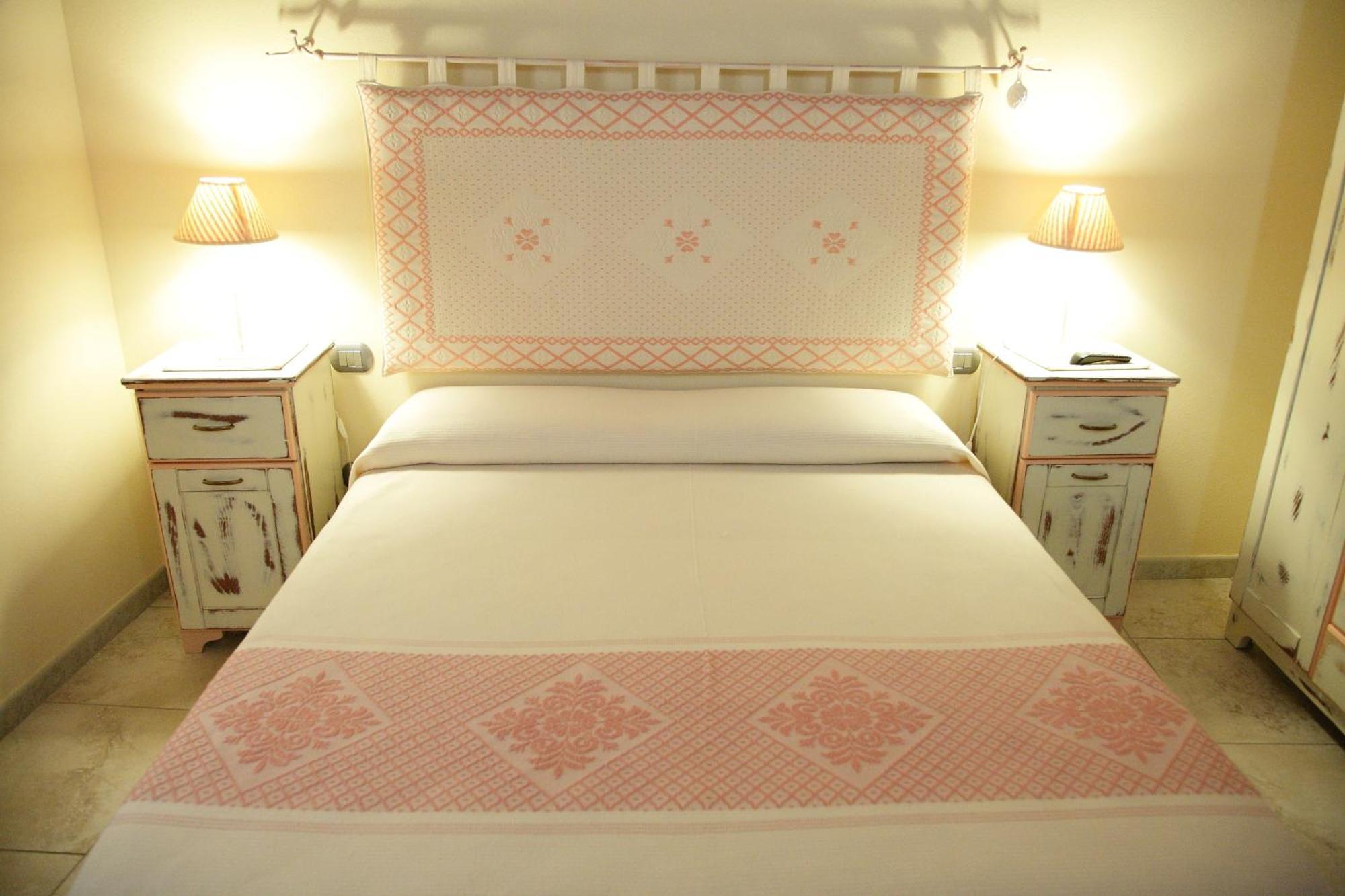 B&B Monte Prama Càbras Eksteriør billede