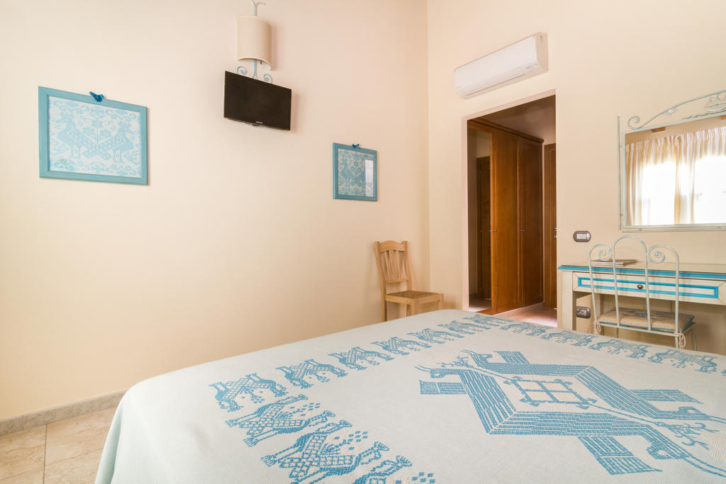 B&B Monte Prama Càbras Værelse billede